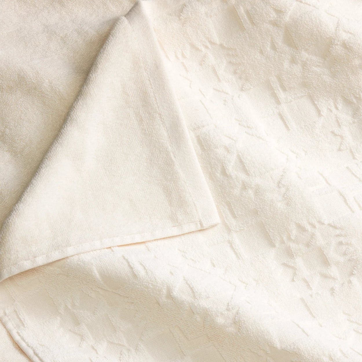 Sculpted 3-Piece Towel Set