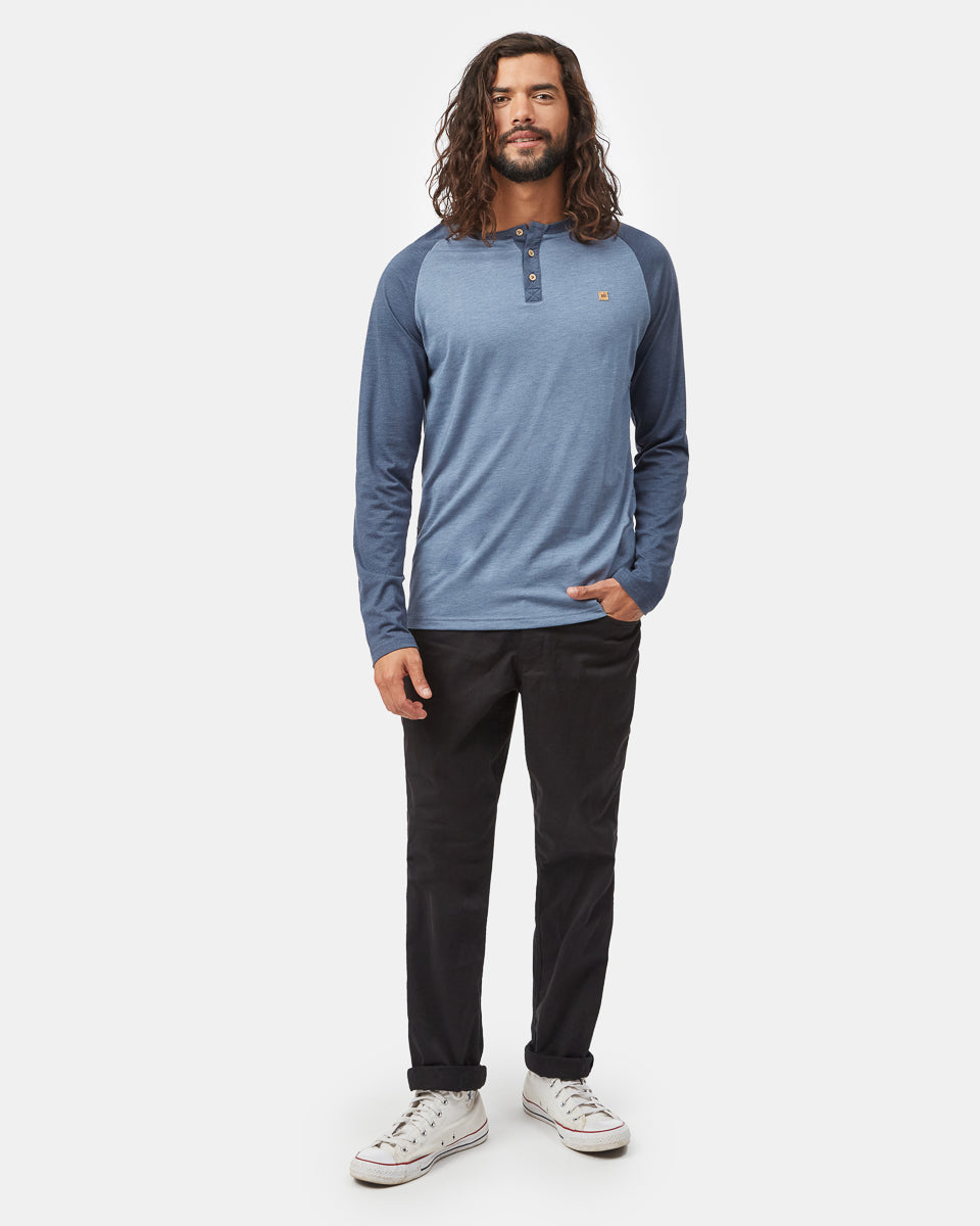 Men's Classic Henley Longsleeve Shirt